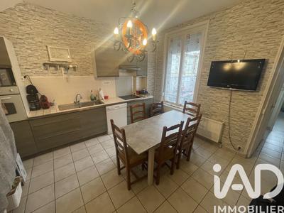 Maison de village - 94 m² - 4 pièces