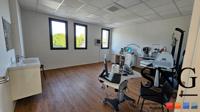 Local d'activités - 138 m²