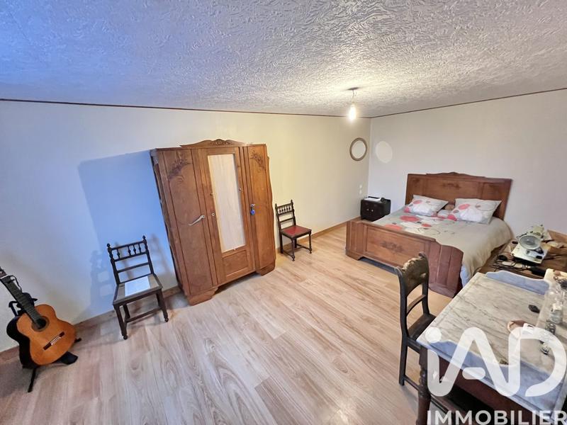 Maison - 375 m² - 12 pièces