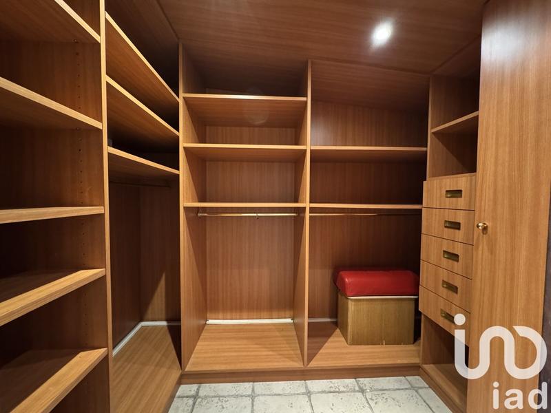 Maison - 188 m² - 7 pièces