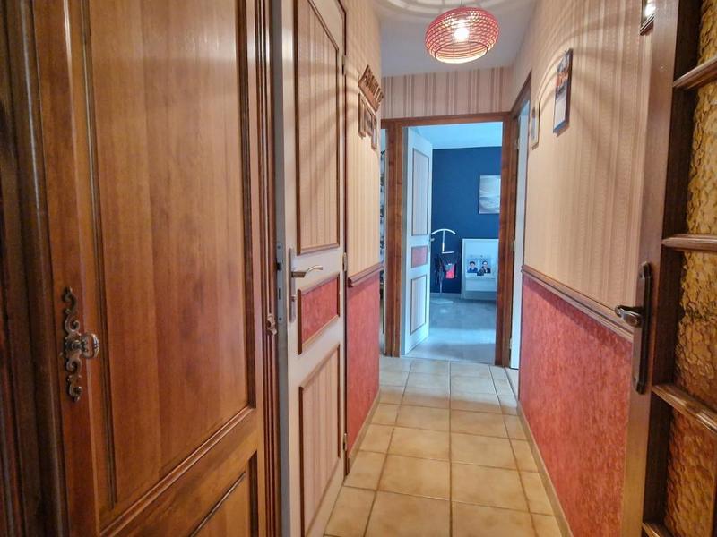 Maison - 186 m² - 7 pièces