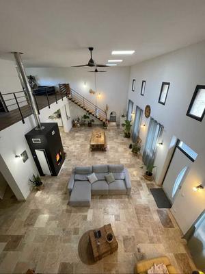 Maison - 300 m² - 5 pièces