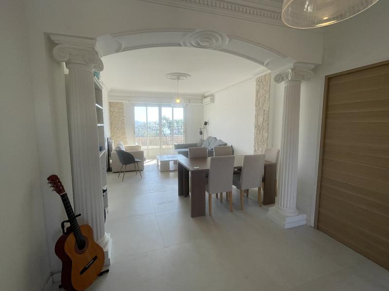 Appartement - 93 m² - 4 pièces