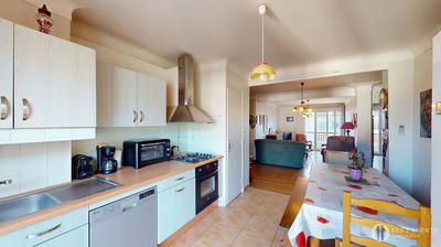 Appartement - 80 m² - 3 pièces