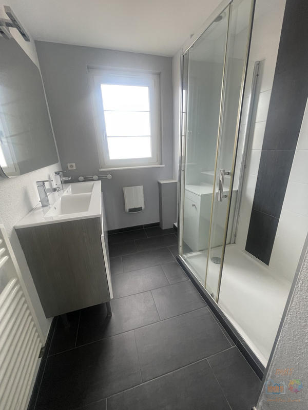 Appartement - 101 m² - 5 pièces