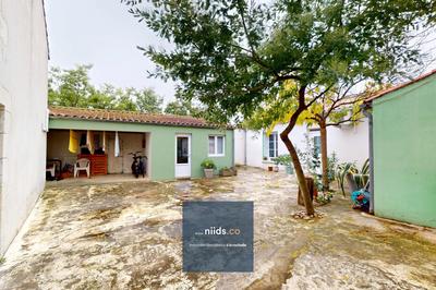 Maison - 137 m² - 6 pièces