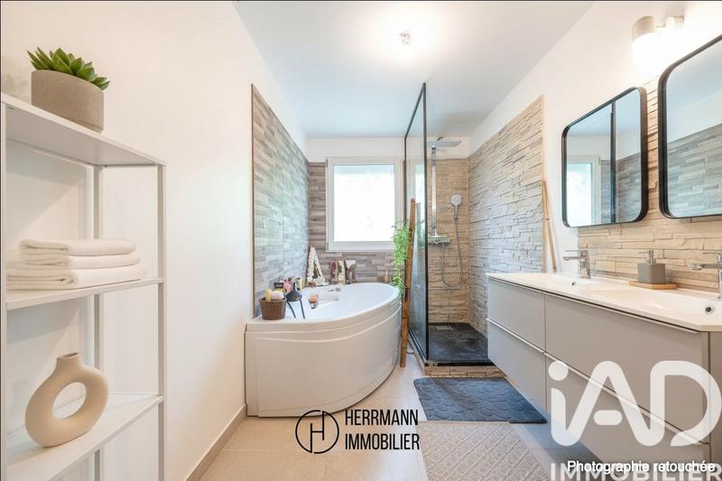 Maison - 120 m² - 5 pièces