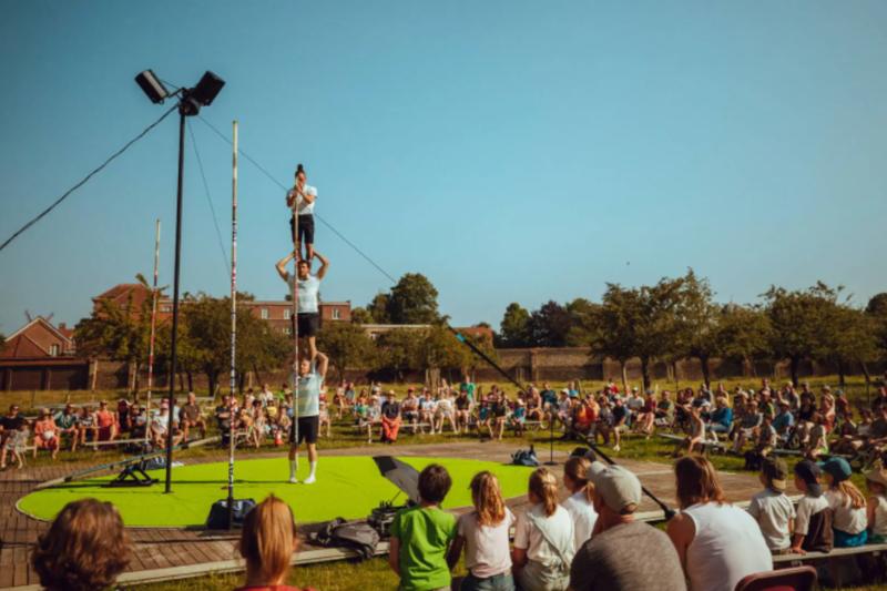 Spectacle : League &amp; Legend