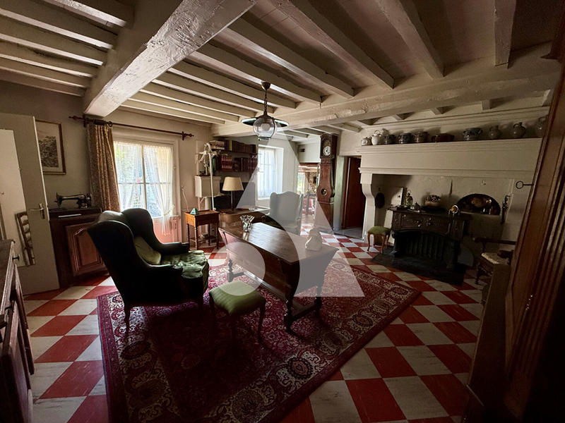 Maison - 310 m² - 11 pièces