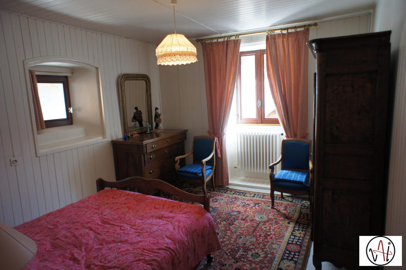 Maison ancienne - 292 m² - 7 pièces