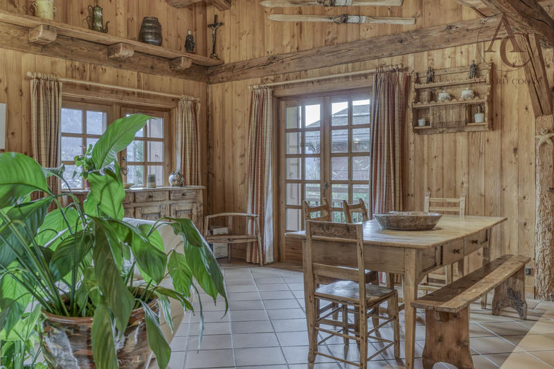 Châlet - 206 m² - 6 pièces