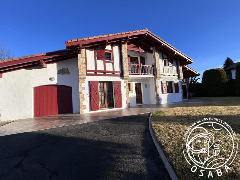 Maison - 167 m² - 6 pièces