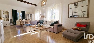 Maison - 212 m² - 7 pièces