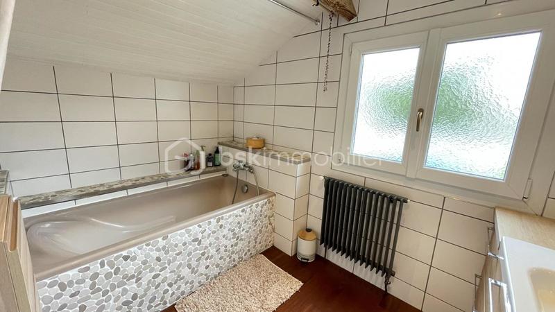 Maison traditionnelle - 70 m² - 4 pièces