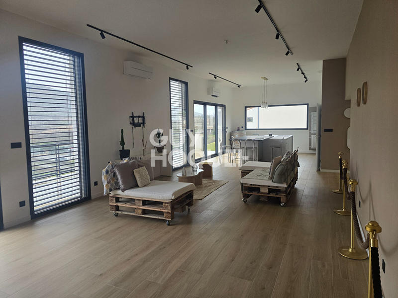 Maison - 125 m² - 4 pièces