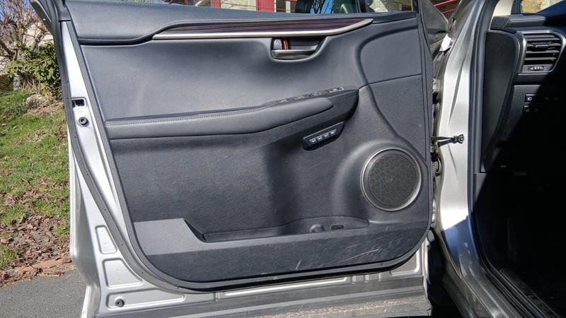 Lexus Nx 300h 2.5 Vvt-i 197 E-Cvt Executive