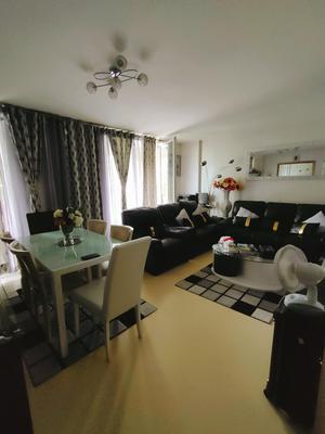 Appartement - 81 m² - 4 pièces