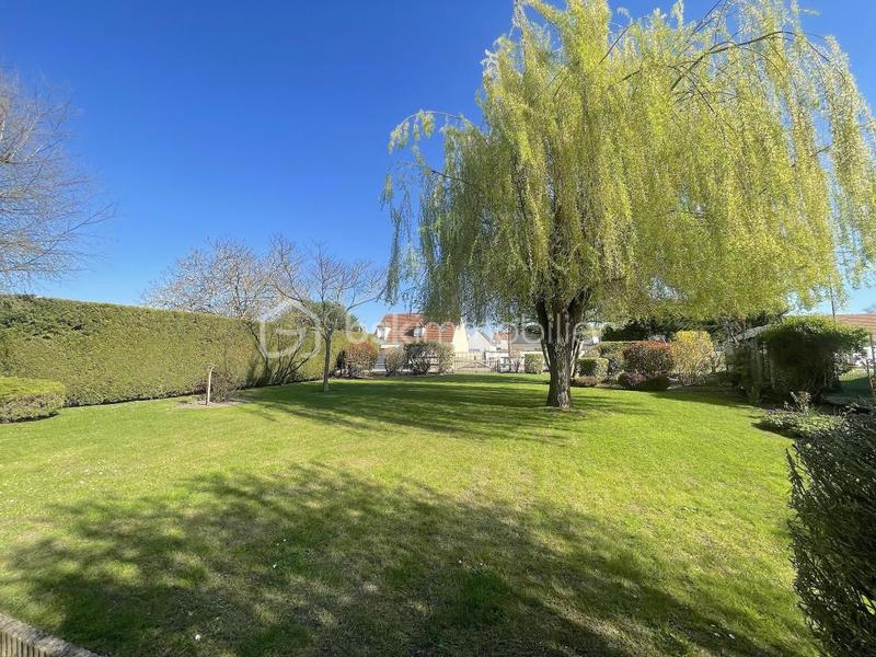 Maison traditionnelle - 165 m² - 7 pièces