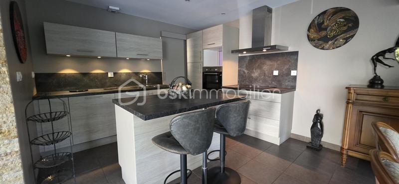 Maison - 115 m² - 6 pièces