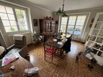 Maison - 110 m² - 4 pièces