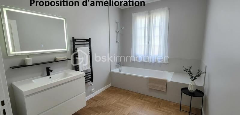 Maison - 244 m² - 9 pièces