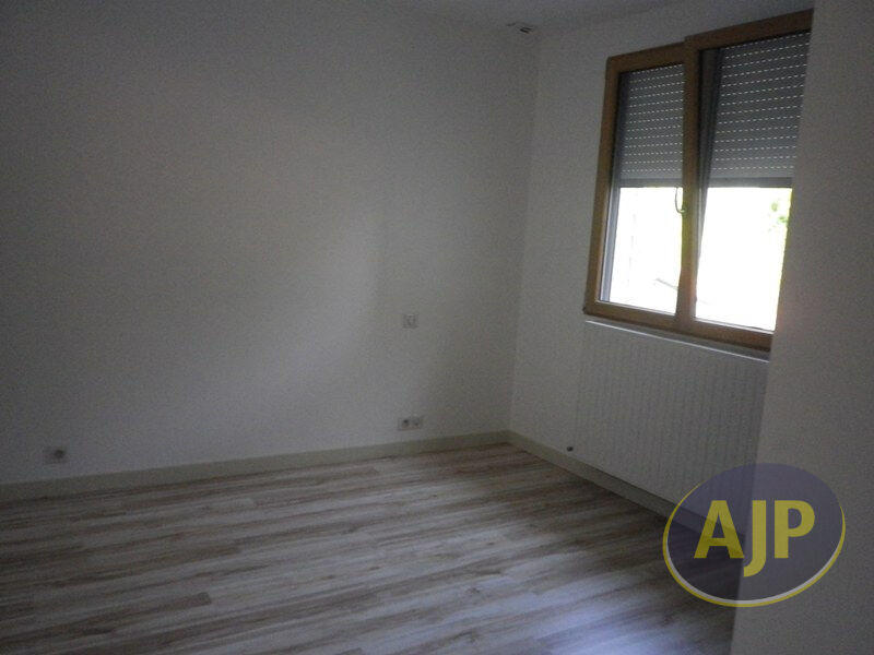 Maison - 101 m² - 4 pièces