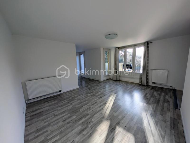 Appartement - 77 m² - 3 pièces
