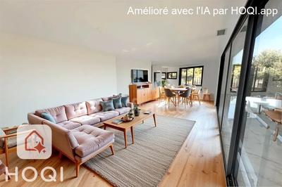 Maison - 160 m² - 4 pièces