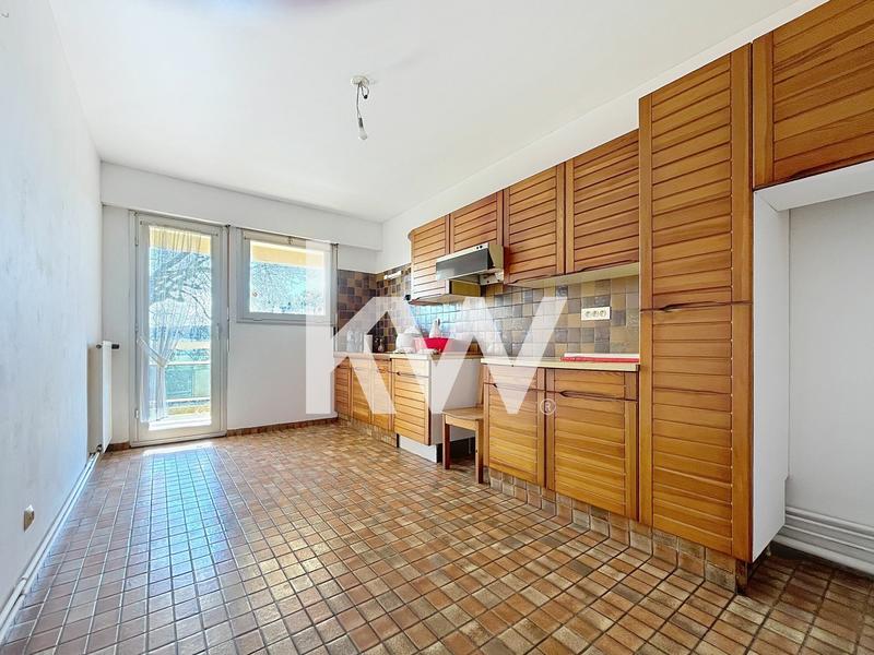 Appartement - 93 m² - 4 pièces