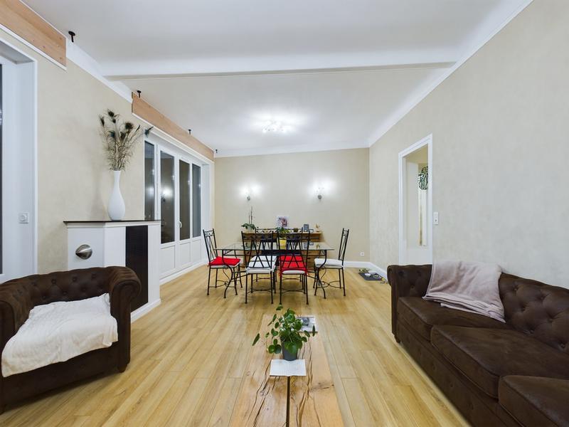 Appartement - 81 m² - 3 pièces