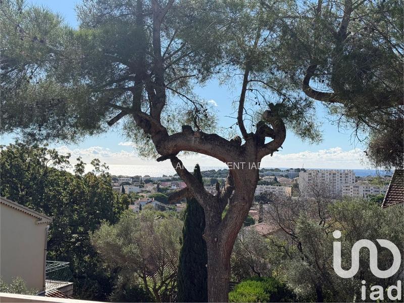 Maison - 195 m² - 7 pièces