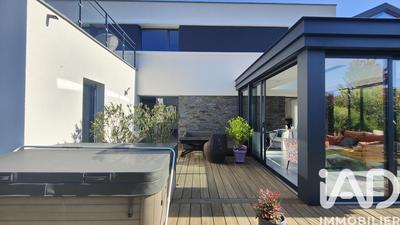 Maison de maîtres - 138 m² - 4 pièces