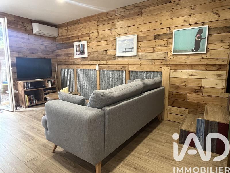 Maison - 237 m² - 8 pièces