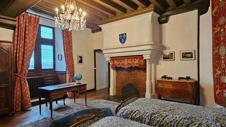 Manoir - 1 400 m² - 25 pièces