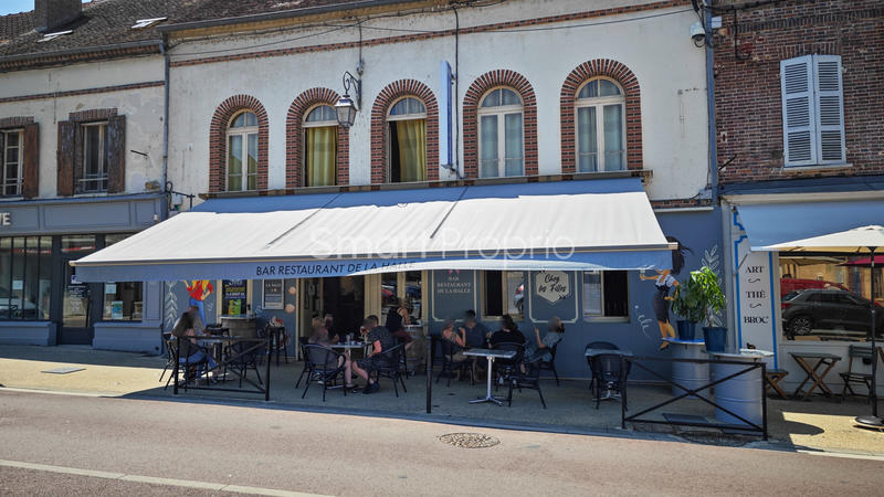 Local commercial - 313 m²