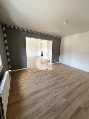 Appartement - 99 m² - 5 pièces