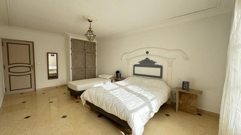 Villa - 420 m² - 11 pièces