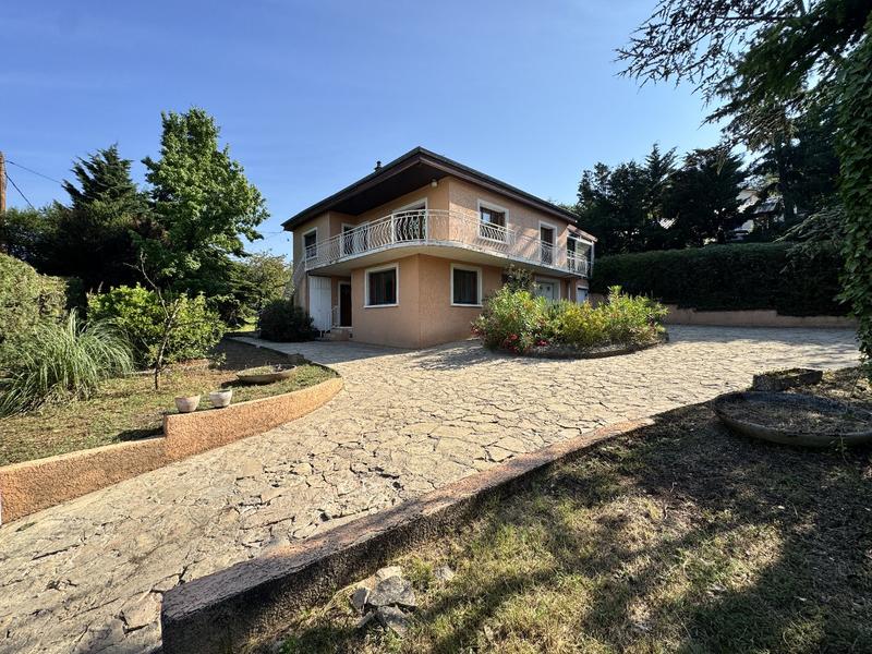 Maison - 153 m² - 7 pièces