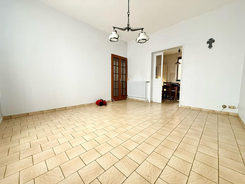 Maison - 200 m² - 5 pièces