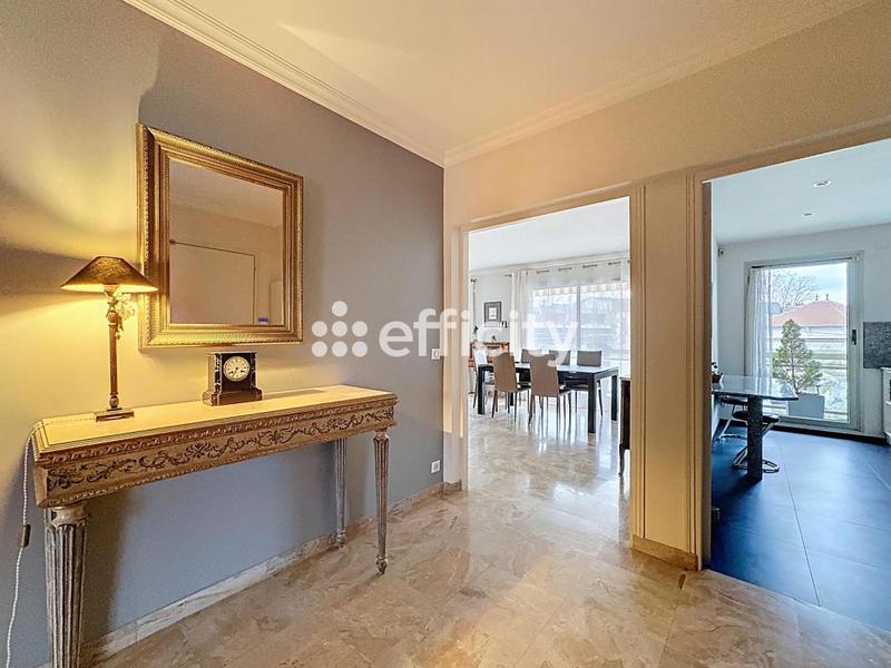 Appartement - 120 m² - 4 pièces