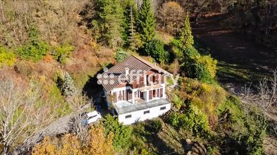 Maison - 89 m² - 5 pièces