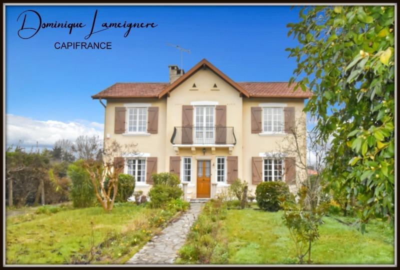 Maison - 181 m² - 7 pièces