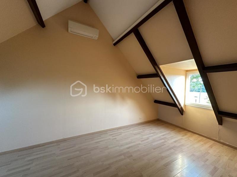 Maison traditionnelle - 160 m² - 6 pièces