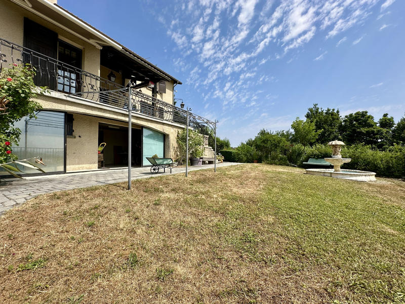 Maison - 170 m² - 6 pièces