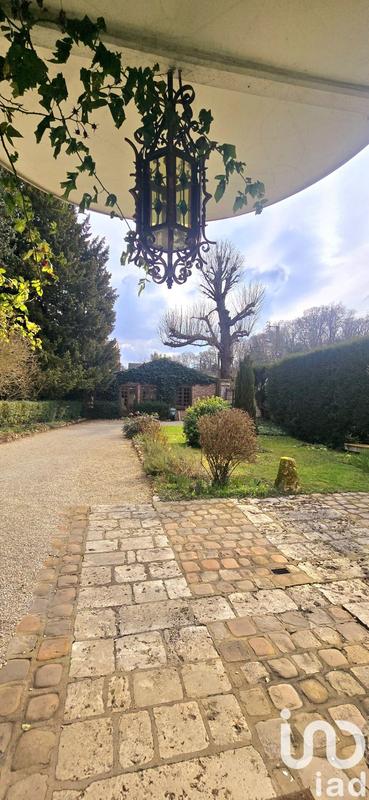 Maison de ville - 200 m² - 8 pièces