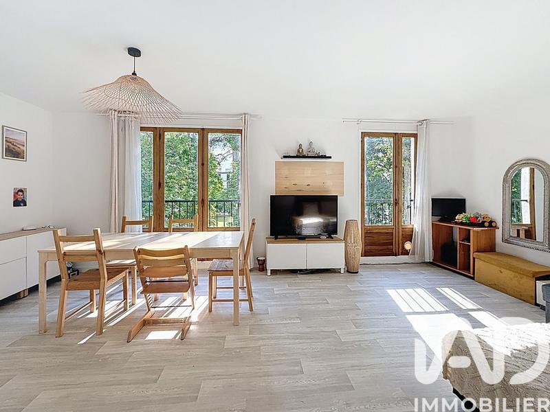 Appartement - 83 m² - 6 pièces