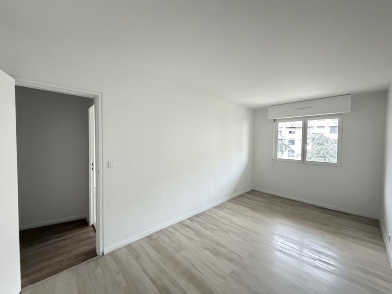 Appartement - 98 m² - 4 pièces