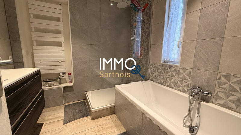 Maison - 97 m² - 5 pièces