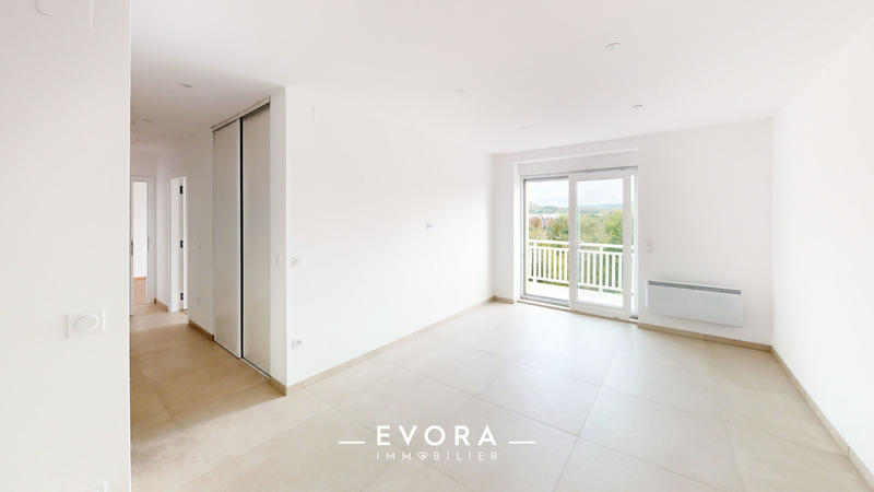 Appartement - 83 m² - 4 pièces