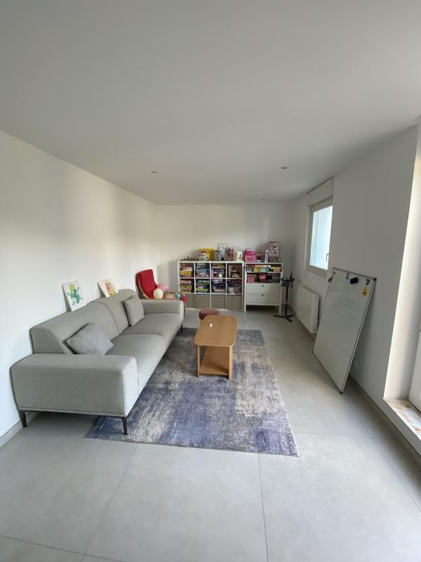 Maison traditionnelle - 110 m² - 6 pièces